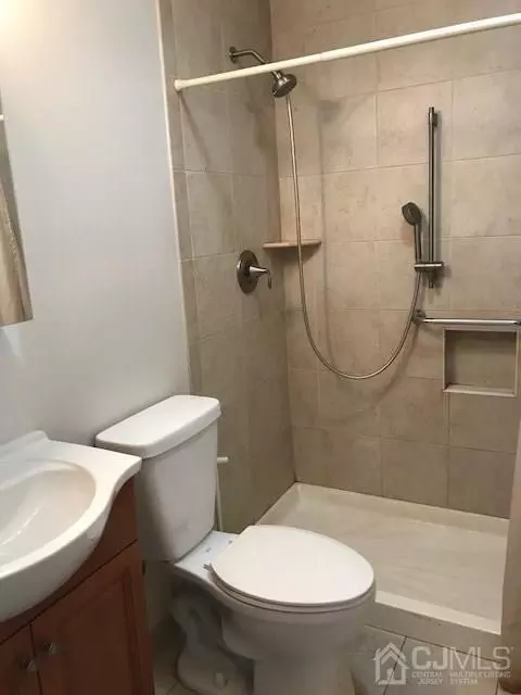 32 Walnut St, Edison, NJ 08817 photo 14