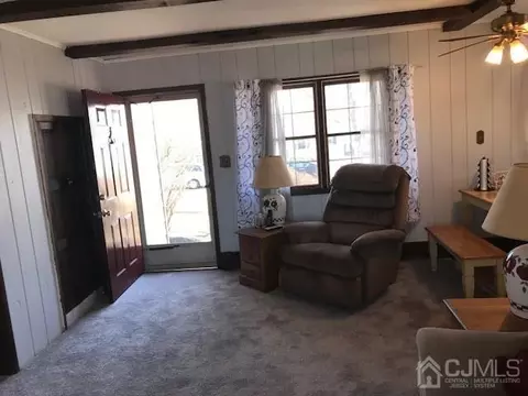 32 Walnut St, Edison, NJ 08817 photo 3