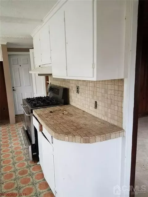 415 Ashland Rd, Middlesex, NJ 08846 photo 5