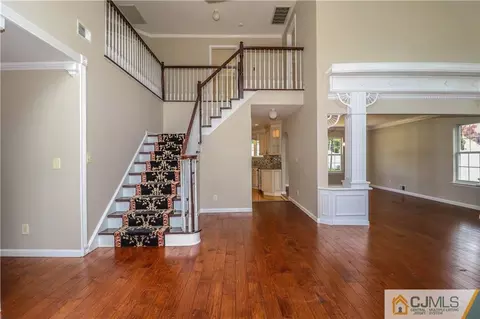 1 Daniel Rd, Edison, NJ 08820 photo 2