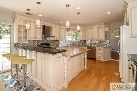 1 Daniel Rd, Edison, NJ 08820 photo 10