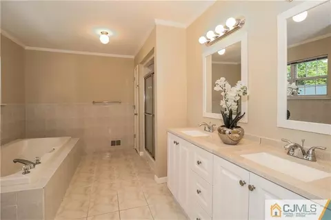 1 Daniel Rd, Edison, NJ 08820 photo 17