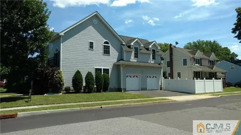 32 E Summit Ave, Sewaren, NJ 07077 photo 2