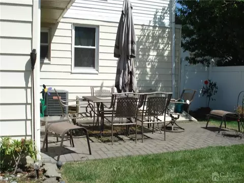 238 Old Rd, Sewaren, NJ 07077 photo 18