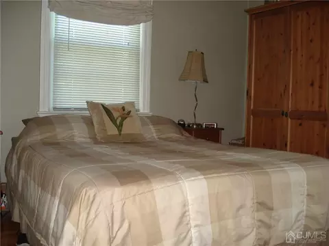 238 Old Rd, Sewaren, NJ 07077 photo 7