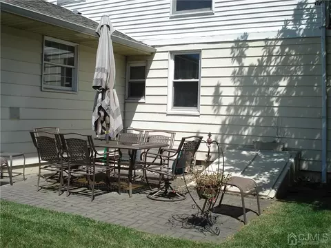 238 Old Rd, Sewaren, NJ 07077 photo 19