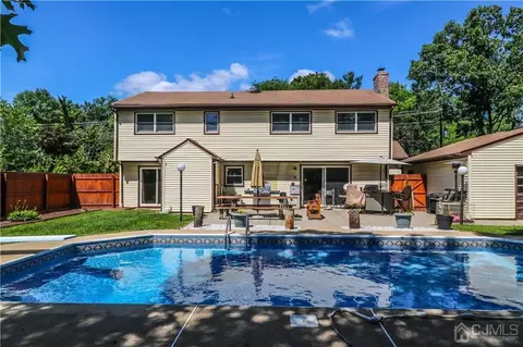 24 Jonathan Dr, Edison, NJ 08820 photo 23