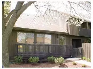 31 Westgate Dr, Edison, NJ 08820 photo 1