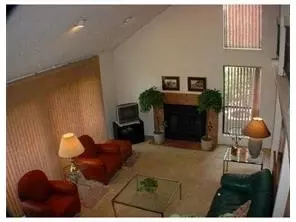 31 Westgate Dr, Edison, NJ 08820 photo 2