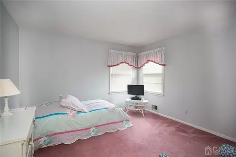 305 Mckinley Ave, Edison, NJ 08820 photo 24
