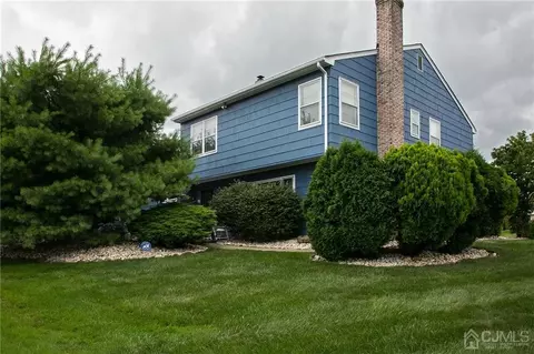 305 Mckinley Ave, Edison, NJ 08820 photo 5