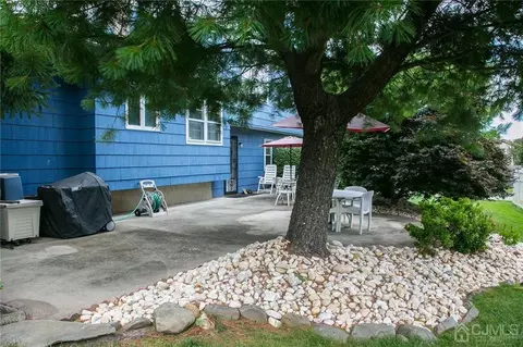 305 Mckinley Ave, Edison, NJ 08820 photo 6