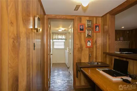 305 Mckinley Ave, Edison, NJ 08820 photo 17