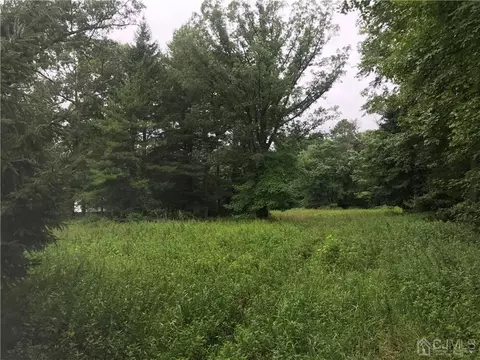 32 Maple St, Old Bridge, NJ 08857 photo 1