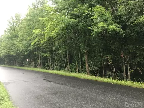 32 Maple St, Old Bridge, NJ 08857 photo 3