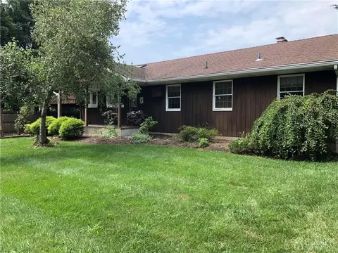 14 Riverview Ave, Edison, NJ 08817 photo 2