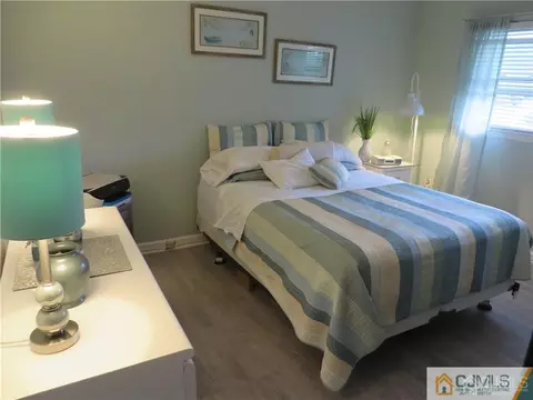 43 Scheid Dr, Sayreville, NJ 08859 photo 9