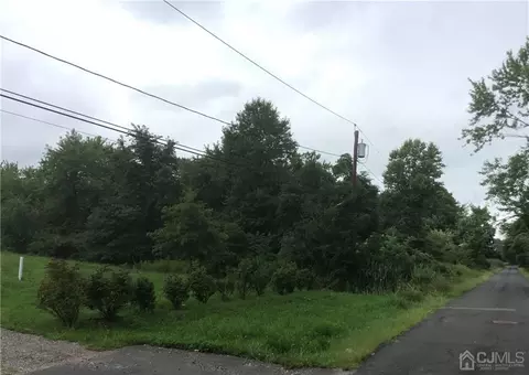 40 Sinclair Blvd, Franklin, NJ 08873 photo 2