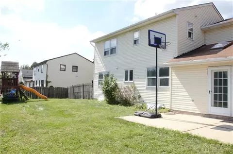 27 Sinclair Rd, Edison, NJ 08820 photo 2