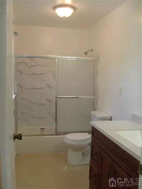 27 Sinclair Rd, Edison, NJ 08820 photo 5