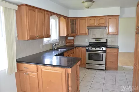 27 Sinclair Rd, Edison, NJ 08820 photo 11
