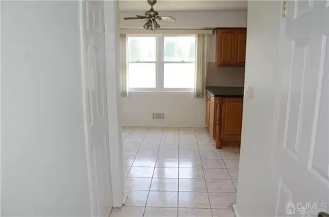 27 Sinclair Rd, Edison, NJ 08820 photo 13