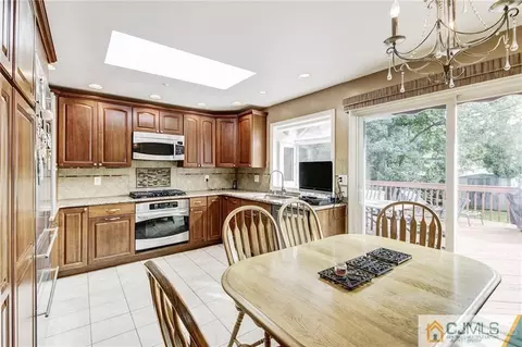 207 Normandy Rd, Edison, NJ 08820 photo 9
