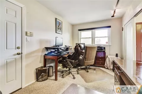 207 Normandy Rd, Edison, NJ 08820 photo 14