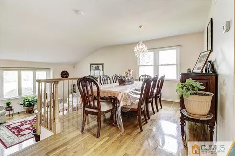 207 Normandy Rd, Edison, NJ 08820 photo 7