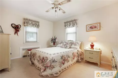 69 Prospect Ave, Edison, NJ 08817 photo 10