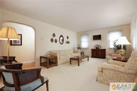 69 Prospect Ave, Edison, NJ 08817 photo 5