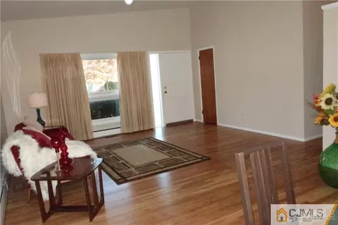 36 Kenlen Dr, Edison, NJ 08817 photo 12