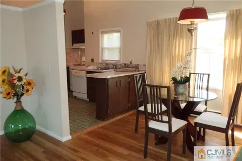 36 Kenlen Dr, Edison, NJ 08817 photo 8