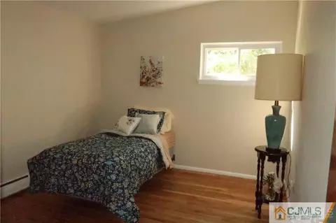 36 Kenlen Dr, Edison, NJ 08817 photo 14
