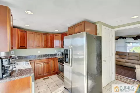 6 Roy St, Dover, NJ 07801 photo 10