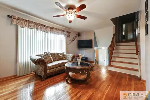 21 Monaghan Rd, Edison, NJ 08817 photo 8