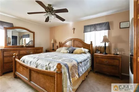21 Monaghan Rd, Edison, NJ 08817 photo 16