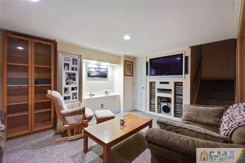 21 Monaghan Rd, Edison, NJ 08817 photo 15