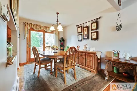 21 Monaghan Rd, Edison, NJ 08817 photo 12
