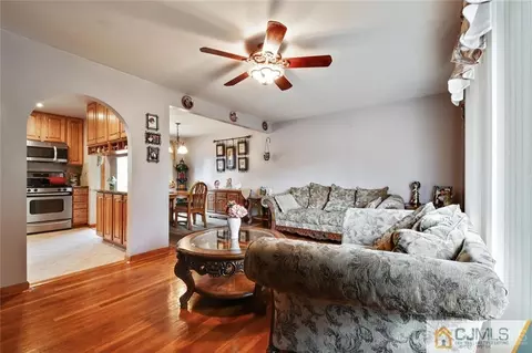 21 Monaghan Rd, Edison, NJ 08817 photo 7