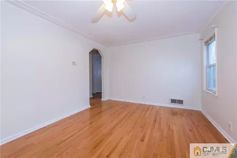 53 Violet Pl, Edison, NJ 08817 photo 4