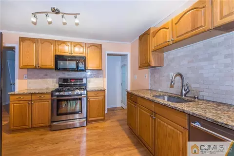 53 Violet Pl, Edison, NJ 08817 photo 9