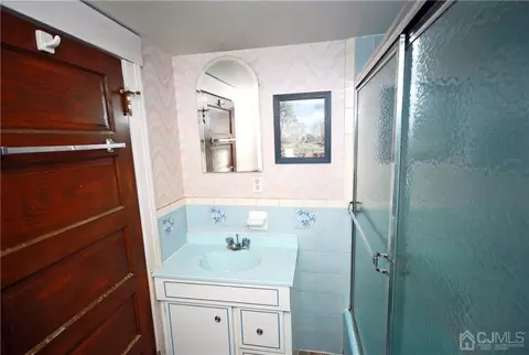 715 Mountain Ave, Middlesex, NJ 08846 photo 14