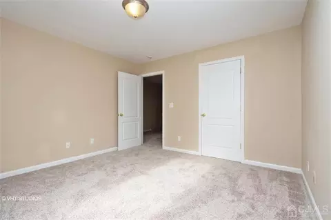 200 Runyon Ave, Middlesex, NJ 08846 photo 6