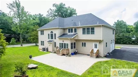 14 Longview Rd, Edison, NJ 08820 photo 2