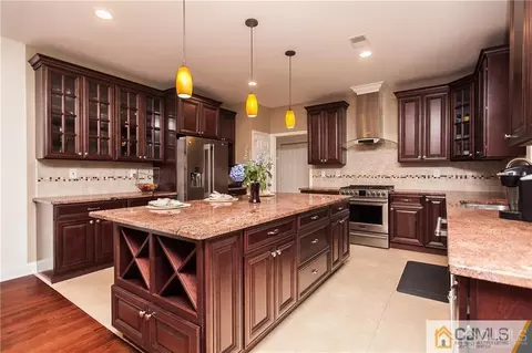 14 Longview Rd, Edison, NJ 08820 photo 5