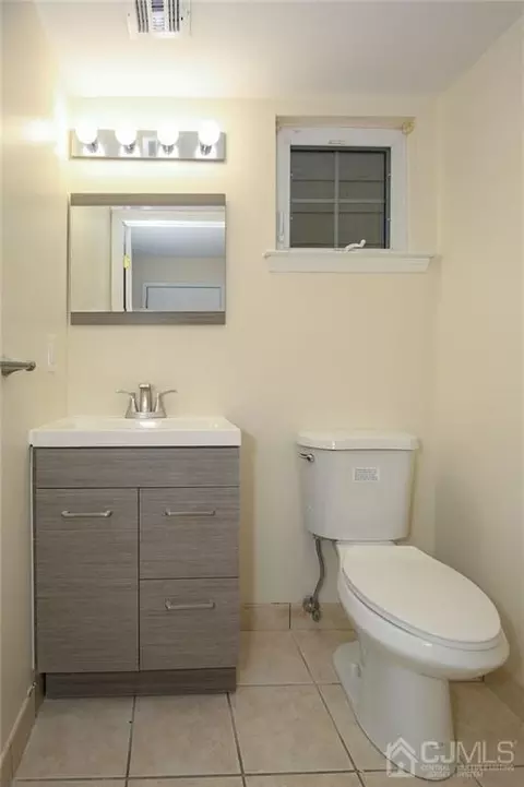 970 W 3rd St, Plainfield, NJ 07060 photo 5