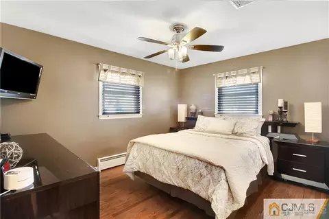 347 Drake Ave, Middlesex, NJ 08846 photo 16
