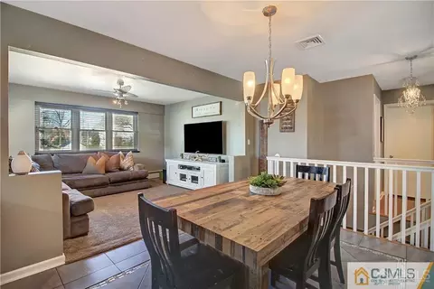 347 Drake Ave, Middlesex, NJ 08846 photo 7