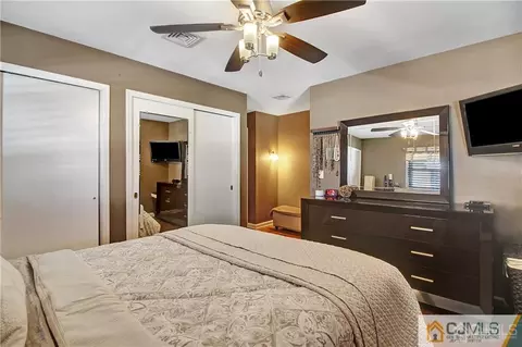 347 Drake Ave, Middlesex, NJ 08846 photo 15